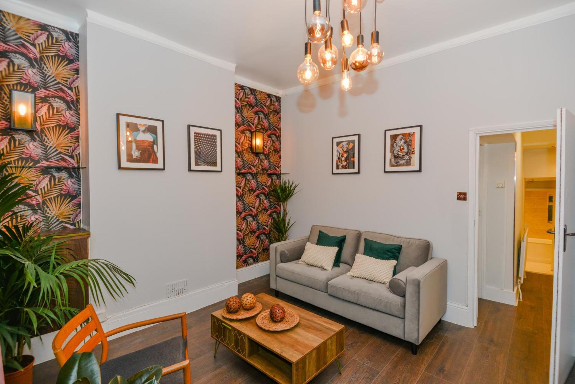 Cosy 1 Bedroom Home For Small Families Londra Dış mekan fotoğraf